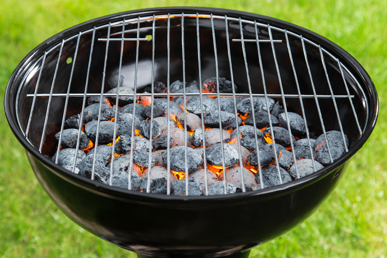 Grillholzkohle, Grillholzkohlebriketts